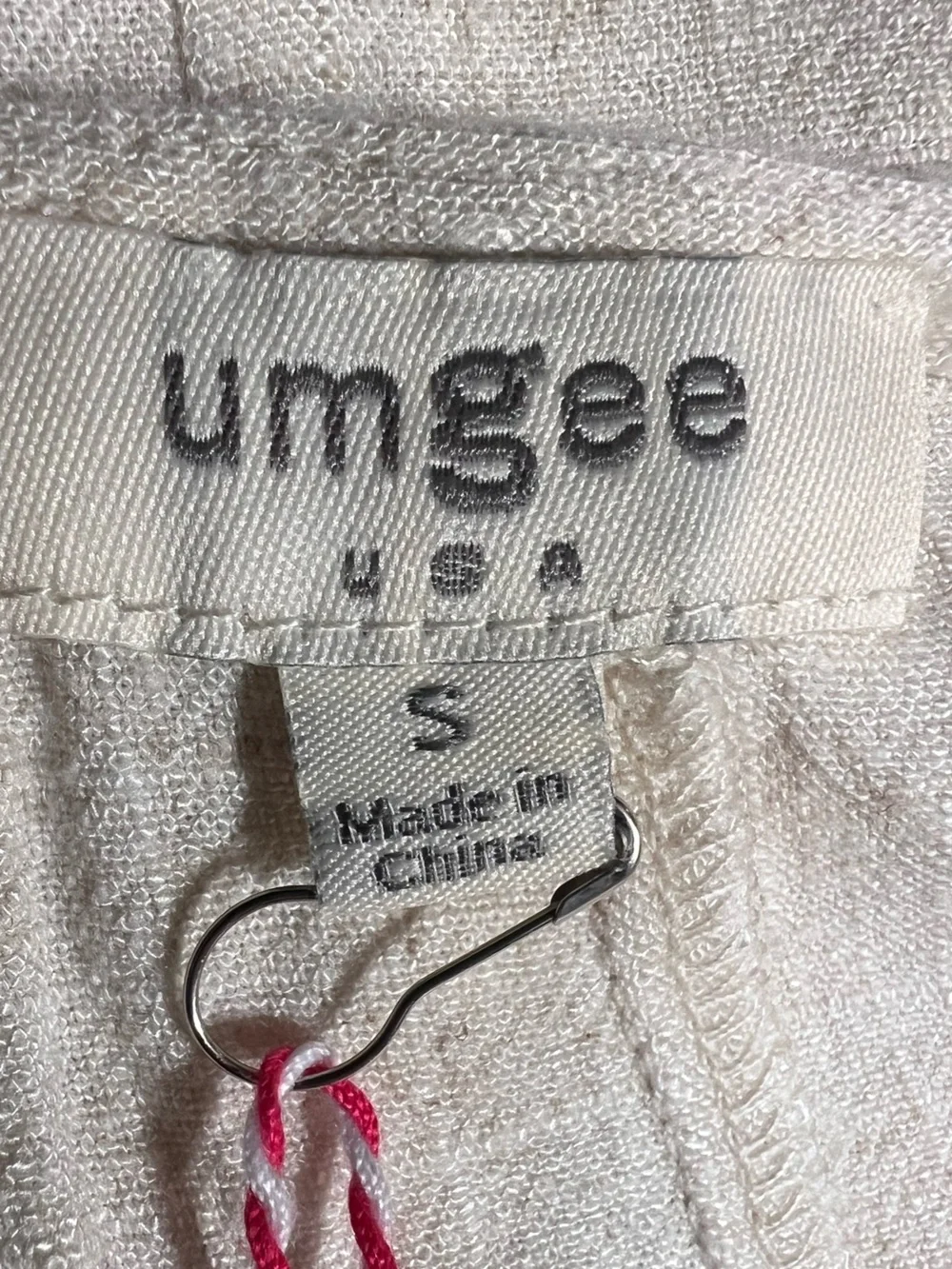 Umgee Cotton Beige Leopard Sleeve Top - Picture 6 of 9